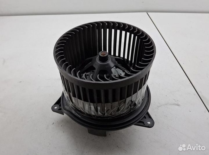 Двигатель отопителя (моторчик печки) Ford Mondeo 3