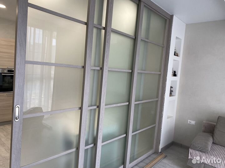 Раздвижные межкомнатные перегородки б/у