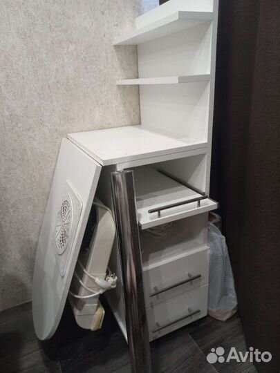 Маникюрный стол складной бу