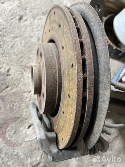 Поворотный кулак передний правый LADA vesta