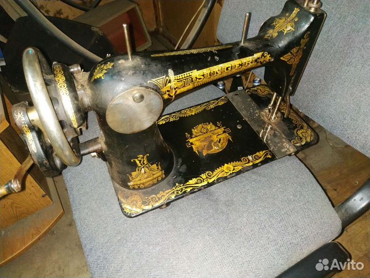 Швейная машина Singer