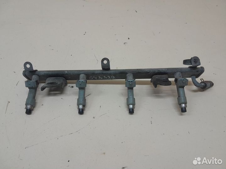 Рейка топливная рампа Suzuki Liana 2001-2007