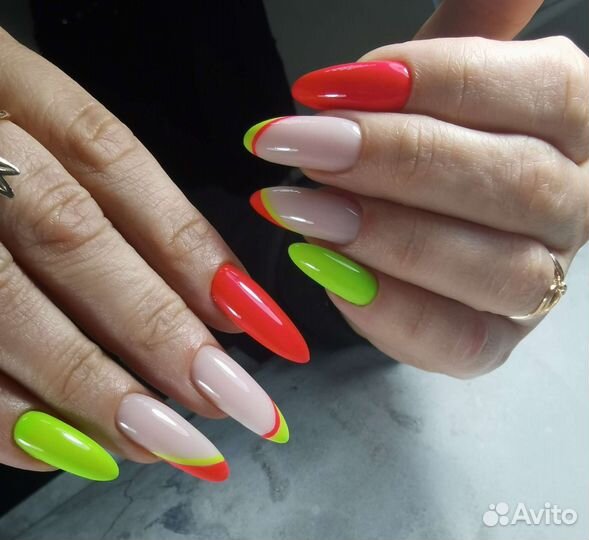 Мастер маникюра и педикюра