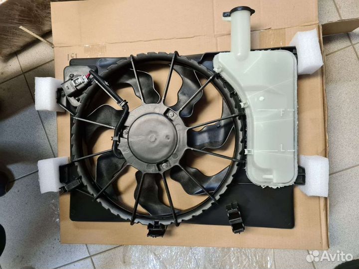 Диффузор в сборе Kia Ceed 2 Soul