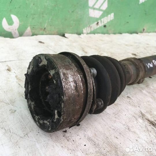 Полуось передняя правая Фольксваген Пассат Б3