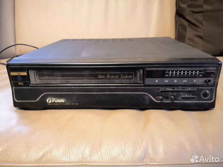 Видеомагнитофон Funai VIP-150