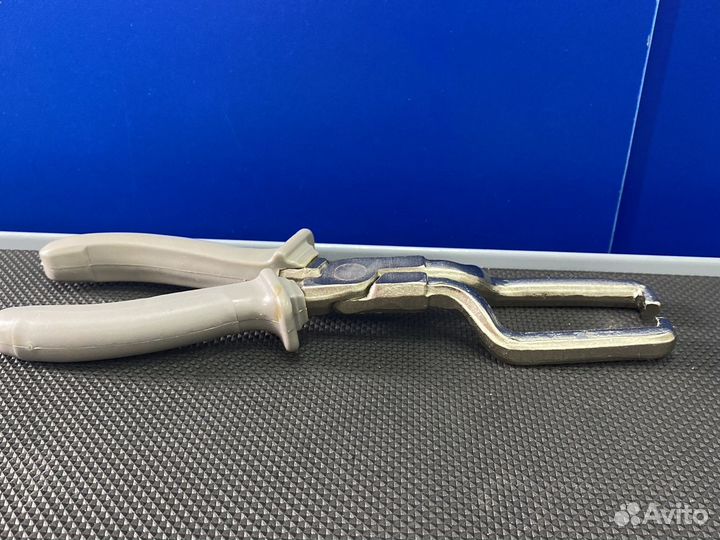 Съемник конекторов