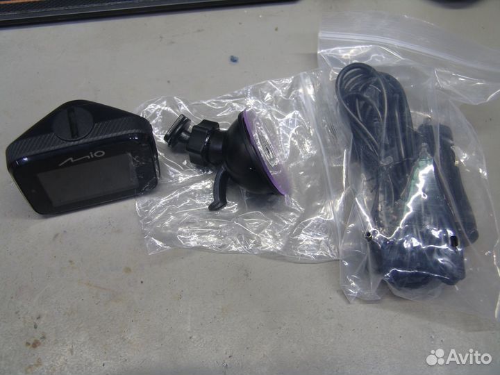 Видеорегистратор MIO C328 на запчасти