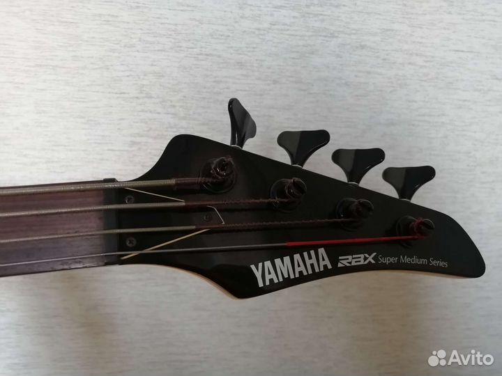Бас гитара Yamaha RBX super medium series