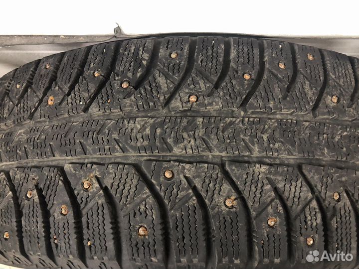 Bridgestone Ice Cruiser 7000 225/65 R17