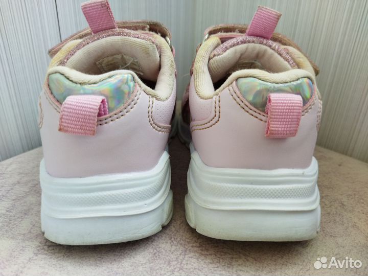 Кроссовки для девочки 22 размер