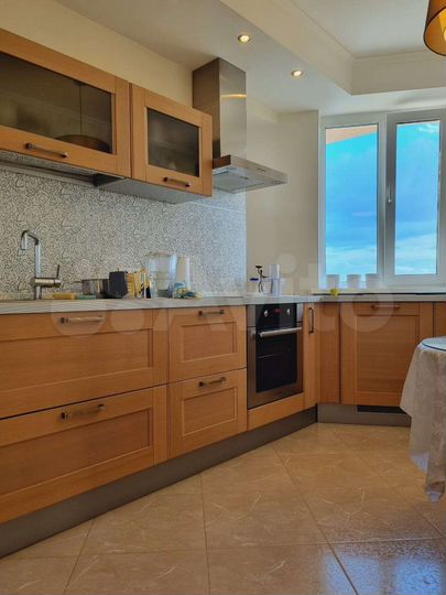 2-к. квартира, 69 м², 15/18 эт.