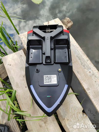 Прикормочный кораблик v020c