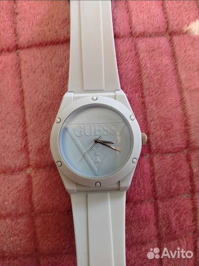 Часы guess