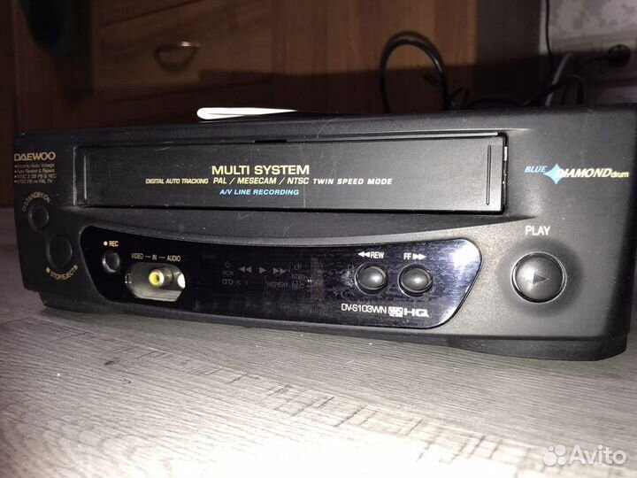 Видеомагнитофон