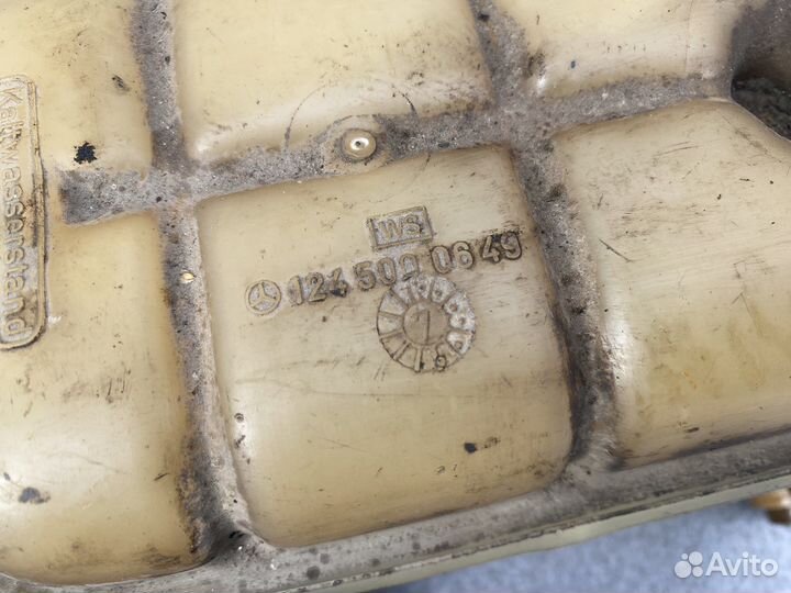 Расширительный бачок mercedes 124