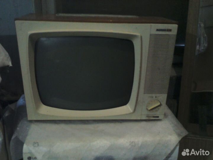 Телевизор Лотос продам