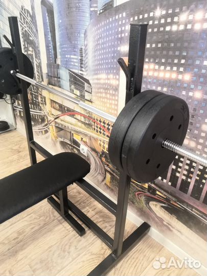 Скамья для жима со стойками и штангой