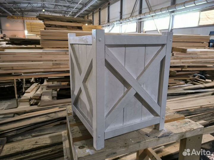 Кашпо для деревьев и цветов из лиственницы Классик