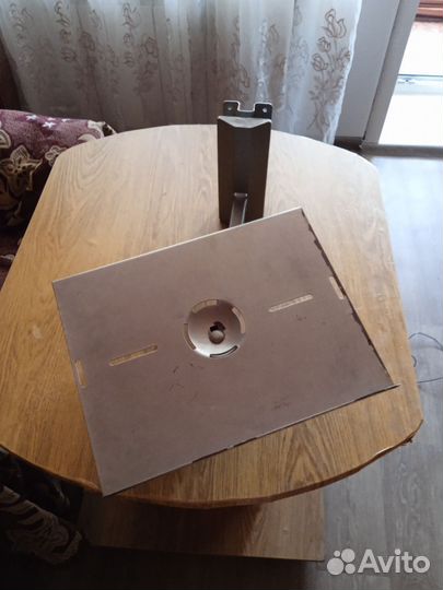 Кронштейн для телевизора на стену