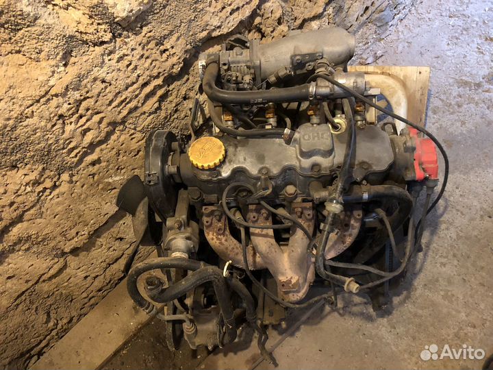 Двигатель Opel 18sv