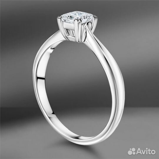 Золотое кольцо с бриллиантом 0.49 Ct