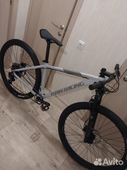 Велосипед горный Titan Racing Rogue Dash 29