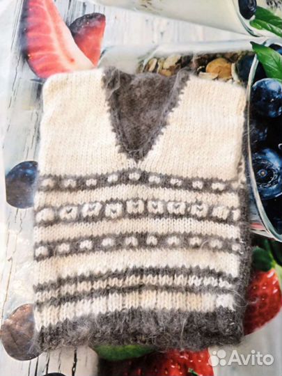 Жилет пуховый