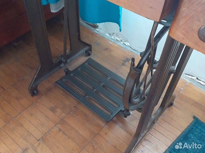 Швейная машина ножной привод