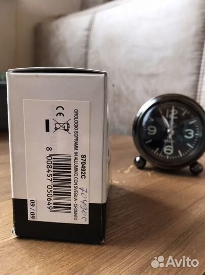 Итальянские настольные кварцевые часы Lowell