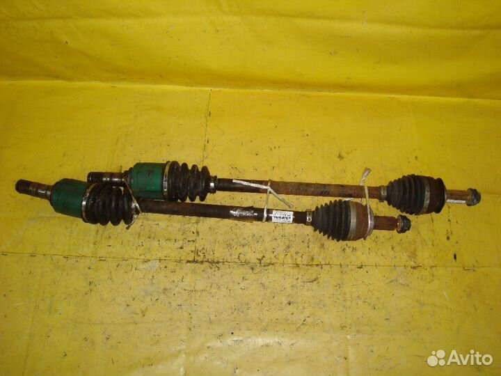 Привод передний Subaru Legacy BL5