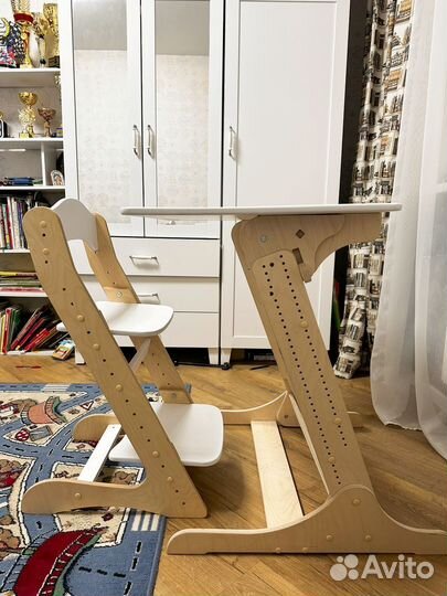 Растущая парта и стул