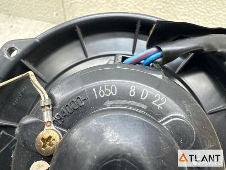 Мотор печки передний toyota noah