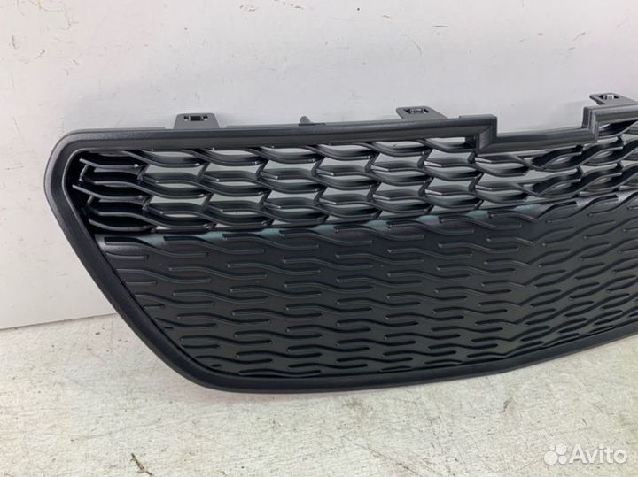 Решетка бампера передняя Chevrolet Spark M300