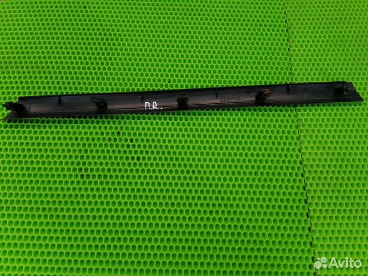 Порожек передний правый Форд Фокус 1