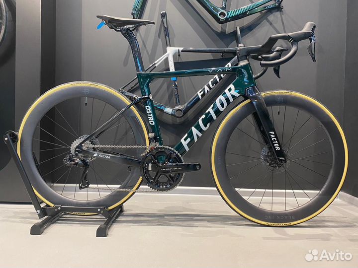 Шоссейный велосипед Factor Ostro Vam в сборе
