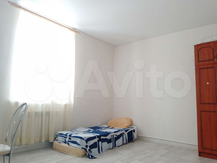 2-к. квартира, 64 м², 1/2 эт.