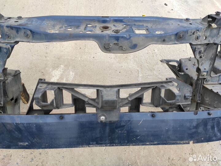 Телевизор передний в сборе на Opel Zafira B