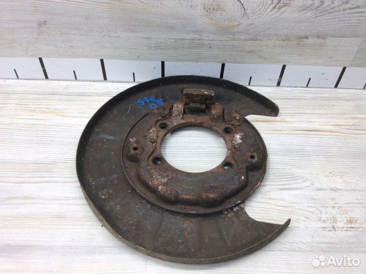 Щит опорный задний левый Hyundai Santa Fe CM 2