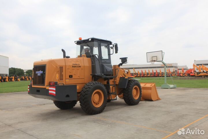 Фронтальный погрузчик Lonking LG833N, 2023