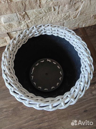 Кашпо из полиротанга 10л