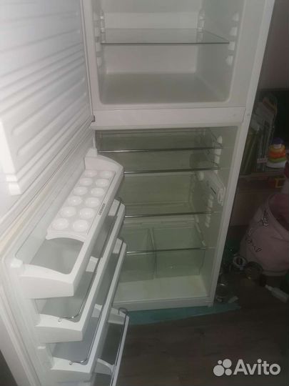 Холодильник liebherr 2441 бу высота 142