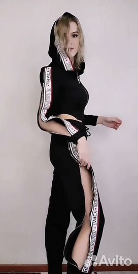 Спортивный костюм новый