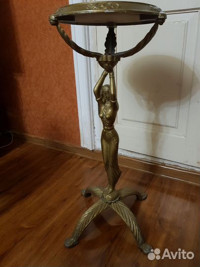 Подставка для цветов