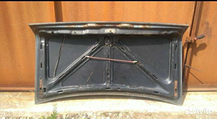 Крышка багажника Мерседес W123