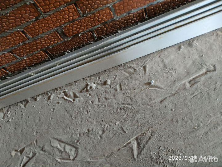 Уголок металлический 100х100 8 мм