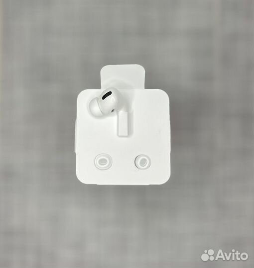 Airpods pro 1 gen правый наушник, новый, оригинал