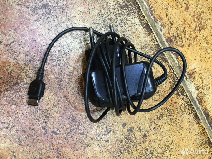 Зарядки и т д