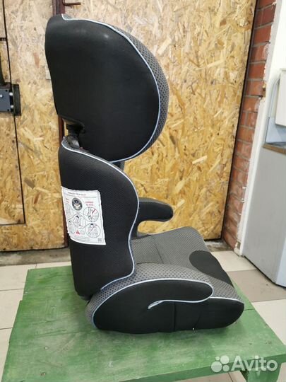 Детское автомобильное кресло