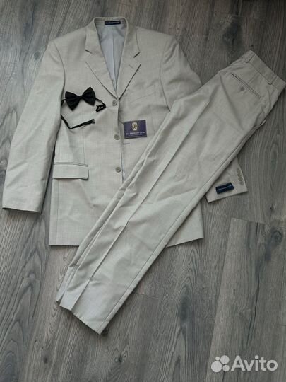 Костюм мужской